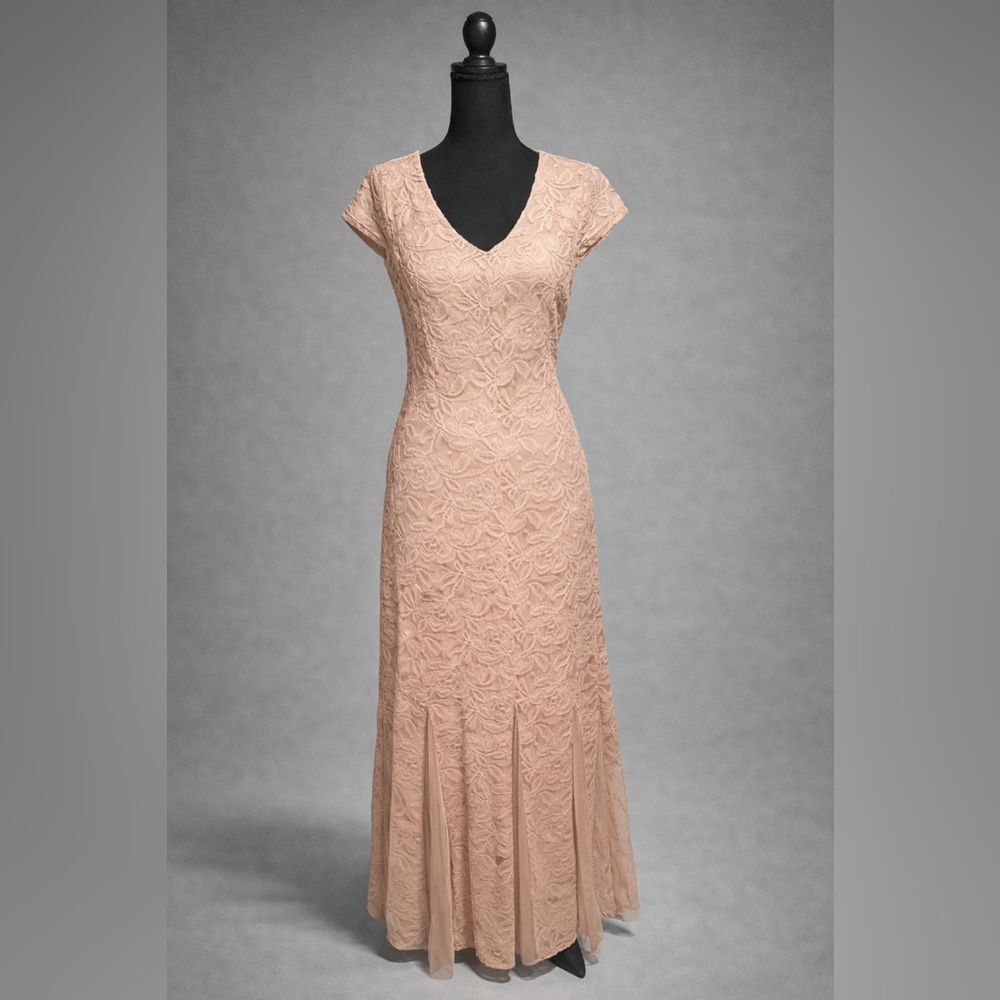 Candalite Petite Lace Formal Dress PXL Champagne